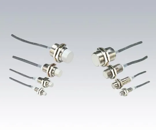 2-9713-02　近端感应器E2E-X3D1-N2公尺　E2E-X3D1-N2M