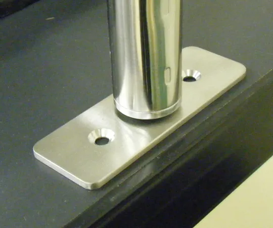 1-957-01　用于实验室台架类型的金属配件　DTISI