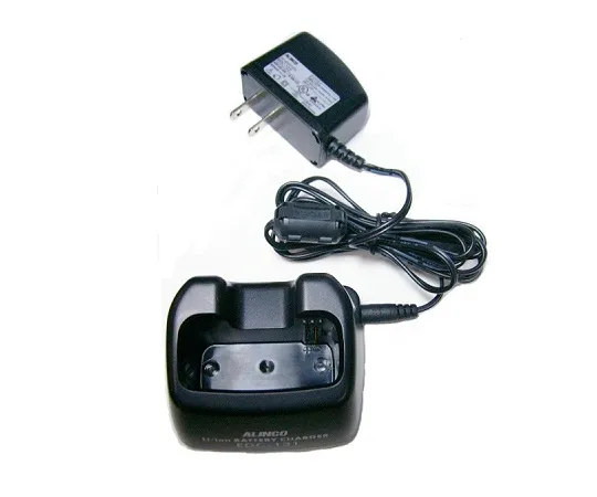 3-8144-11　特定低功率收发器三重单快速充电器　EDC-131A