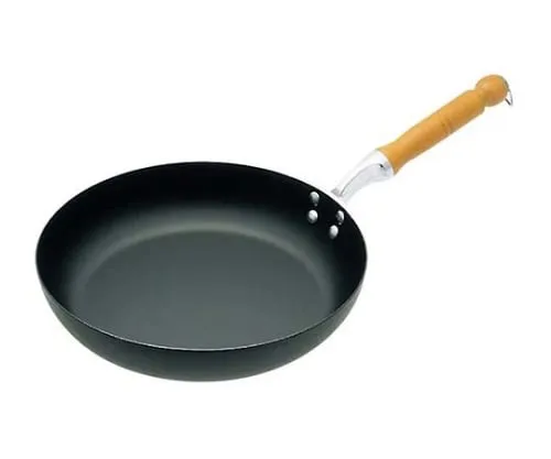 61-6514-90　Iron Frying Pan with Wood Handle 21 cm　5718800