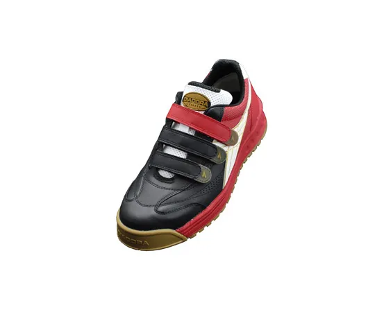 62-0946-06　［已停用］Diadora ROBINRB-213黑白/红色23　RB213-23