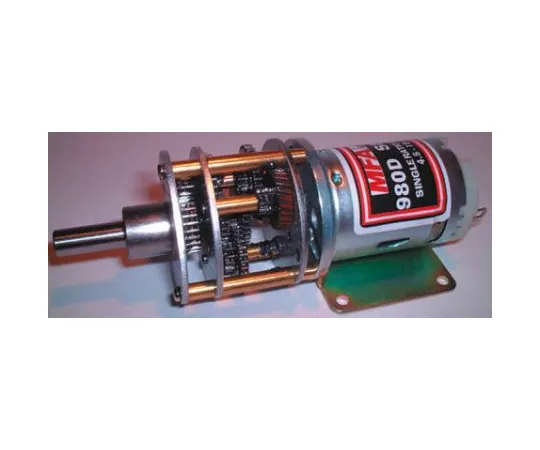 63-6642-35　RS PRO拉丝齿轮直流齿轮电机，7.8 W, 12 V, 59 Ncm, 4 rpm,6mm轴径　420-592