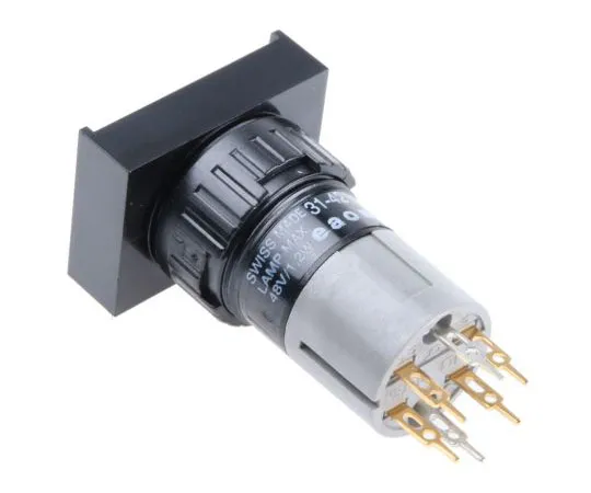 63-7447-84　EAO单杆双抛 (SPDT) 瞬间推动按钮开关，IP40, 16 (Dia。) mm, PCB　31-421.036